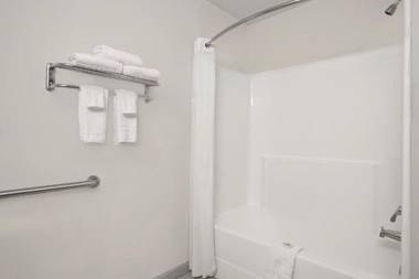 Days Inn by Wyndham Greensboro NC