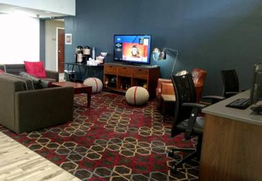 Four Points by Sheraton Greensboro Airport