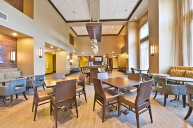 Hampton Inn & Suites Greensboro/Coliseum Area