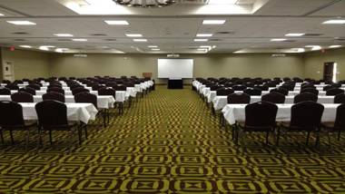 Holiday Inn Greensboro Airport an IHG Hotel