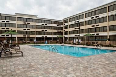 Holiday Inn Greensboro Airport an IHG Hotel