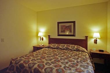 Mountain Inn & Suites Airport - Hendersonville