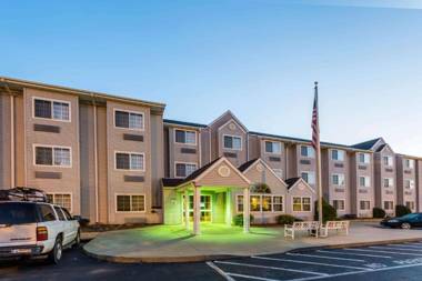 Microtel Inn & Suites by Wyndham Hillsborough