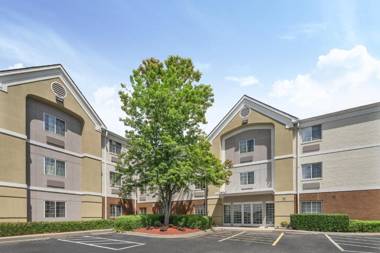 Candlewood Suites Huntersville-Lake Norman Area an IHG Hotel