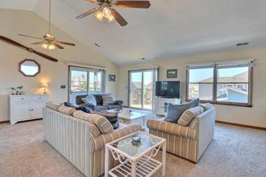 5042 - Beachside Hangar