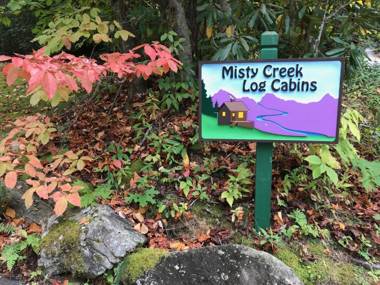 Misty Creek Log Cabins