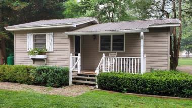 Cozy Creek Cottages