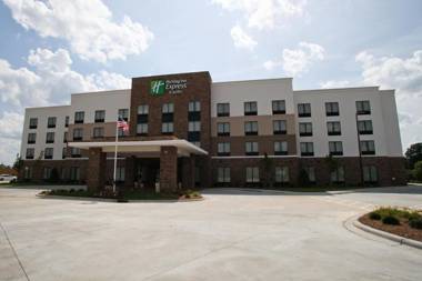 Holiday Inn Express & Suites Monroe an IHG Hotel