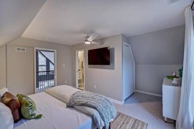 Blue Wing Bay by Stay Lake Norman