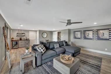 Southern Sunrise by Stay Lake Norman