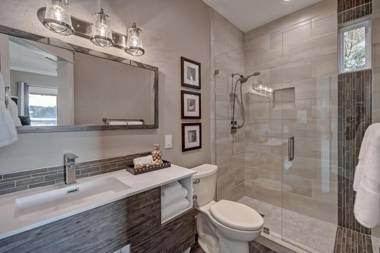 Sandy Shore by Stay Lake Norman