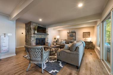 No Wake Zone by Stay Lake Norman