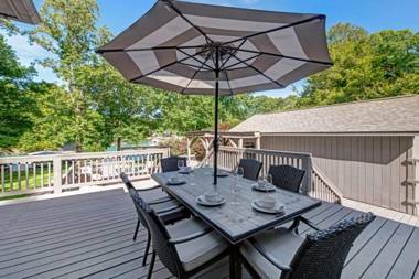 Nights on Normandy by Stay Lake Norman