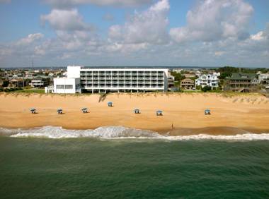 Holiday Inn Express Nags Head Oceanfront an IHG Hotel