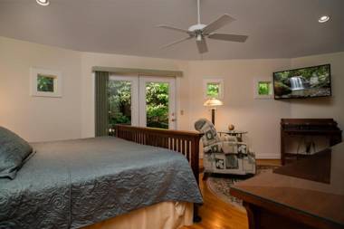 Pisgah Mountain House