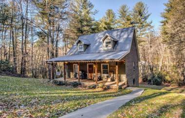 Pisgah Adventure Cottage