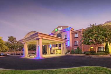 Holiday Inn Express Hotel & Suites Raleigh North - Wake Forest an IHG Hotel