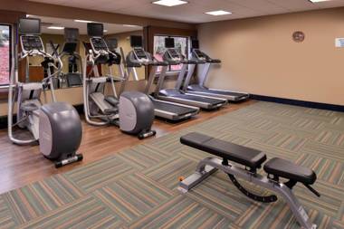 Holiday Inn Express & Suites Raleigh NE - Medical Ctr Area an IHG Hotel