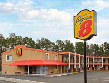 Super 8 by Wyndham - Crabtree Raleigh