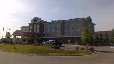 Holiday Inn Express & Suites - Smithfield/Selma an IHG Hotel