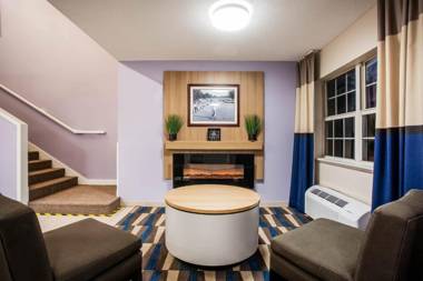 Microtel Inn & Suites by Wyndham Southern Pines - Pinehurst