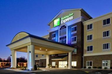 Holiday Inn Express & Suites Statesville