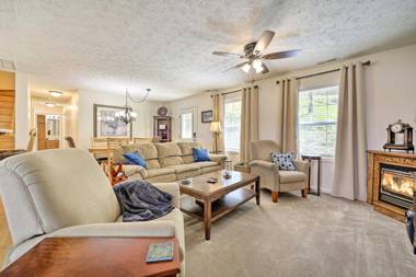 Family-Friendly Waynesville Home with Fire Pit!