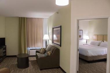 Candlewood Suites Bismarck