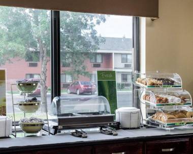 Quality Suites Near West Acres