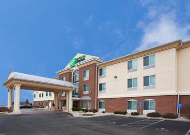 Holiday Inn Express Hotel & Suites Cincinnati-Blue Ash an IHG Hotel