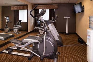 Holiday Inn Express Hotel & Suites Bucyrus an IHG Hotel