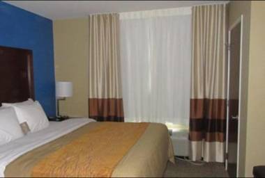 Comfort Inn & Suites