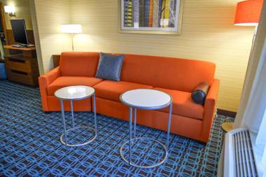 Fairfield Inn and Suites Canton South