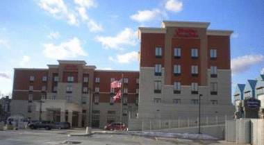 Hampton Inn & Suites Cincinnati / Uptown - University Area