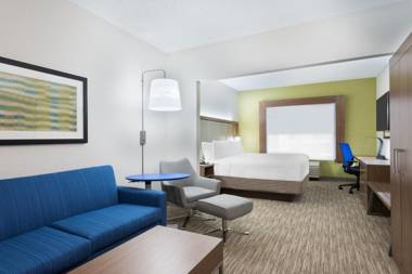 Holiday Inn Express & Suites - Columbus Airport East an IHG Hotel