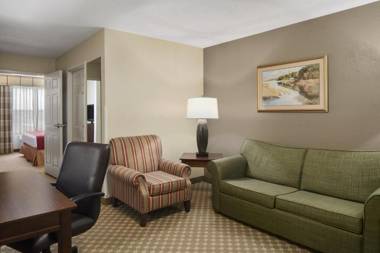 Country Inn & Suites by Radisson Elyria OH