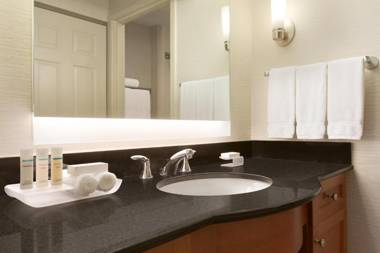 Homewood Suites by Hilton Toledo-Maumee