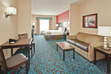 Holiday Inn Express & Suites - New Philadelphia Southwest an IHG Hotel