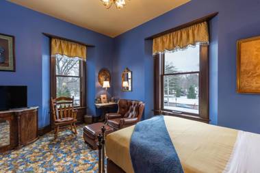 Steele Mansion Inn & Gathering Hub