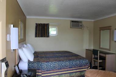 Budget Inn - Perrysburg