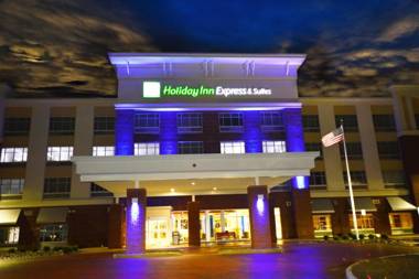Holiday Inn Express & Suites Toledo South-Perrysburg an IHG Hotel