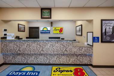 Days Inn by Wyndham Perrysburg Toledo