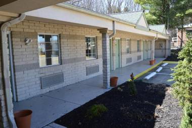 Economy Inn Cuyahoga Falls