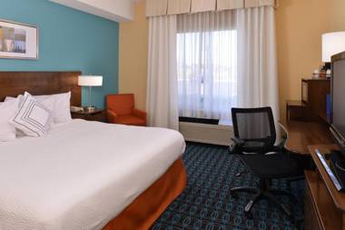 Fairfield Inn and Suites by Marriott Dayton Troy