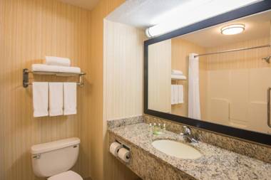 Holiday Inn Express Hotel & Suites Wauseon an IHG Hotel