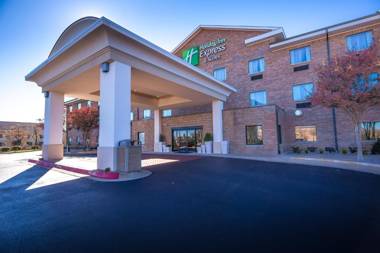 Holiday Inn Express Hotel & Suites Edmond an IHG Hotel