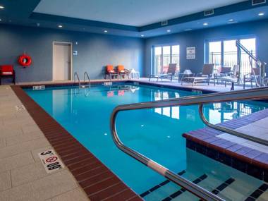 Holiday Inn Express & Suites - Oklahoma City Airport an IHG Hotel