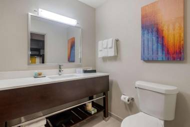 MainStay Suites Bricktown - near Medical Center