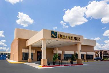 Quality Inn Shawnee I-40