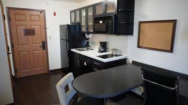 Candlewood Suites Tulsa